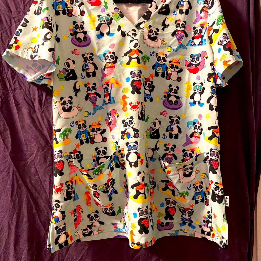 Ava Therese Panda Summer Scrub Top Sz XL